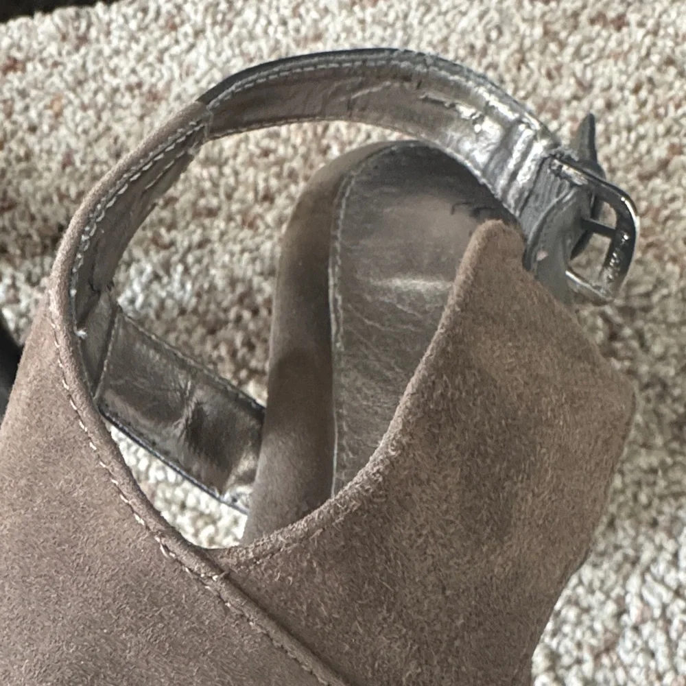 Sofft Brown Suede Women's Heels - Picture 7 of 15
